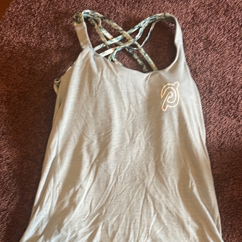 Lulu x peloton built in bra tank. EUC
